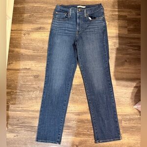 Levi 724 High Rise Straight Jeans